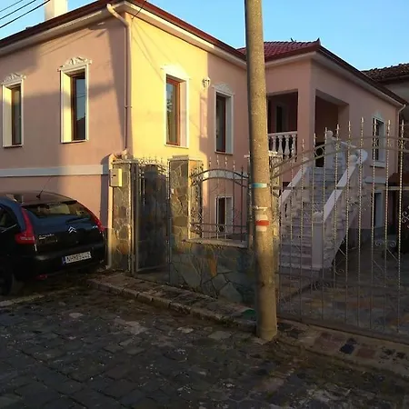 Vila Roz Vila Korce